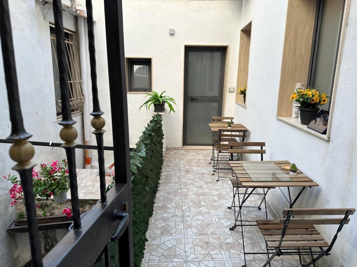 Hotel Del Carmine 23 à Bari Extérieur photo