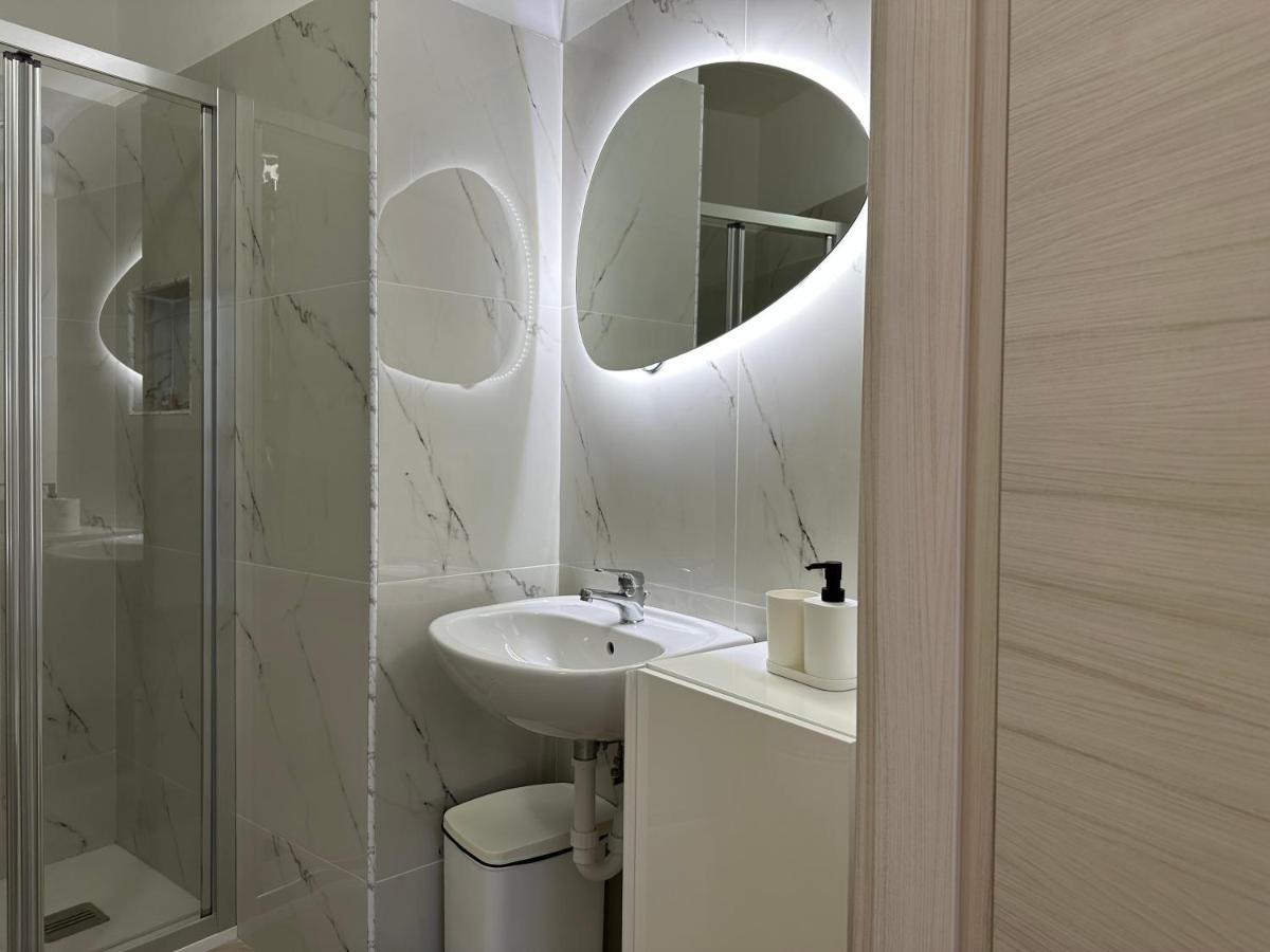 Hotel Del Carmine 23 à Bari Extérieur photo
