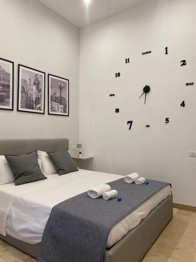 Hotel Del Carmine 23 à Bari Extérieur photo